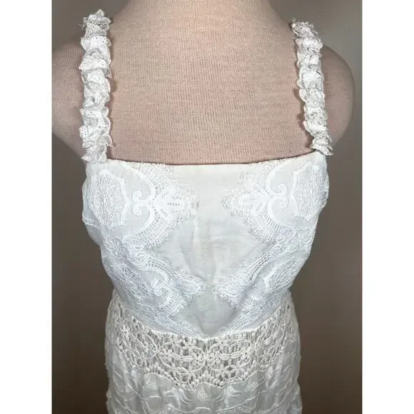 Alice + Olivia Alora Embroidered Crochet Lace Eyelet Floral Maxi Dress Size 4 Maxi